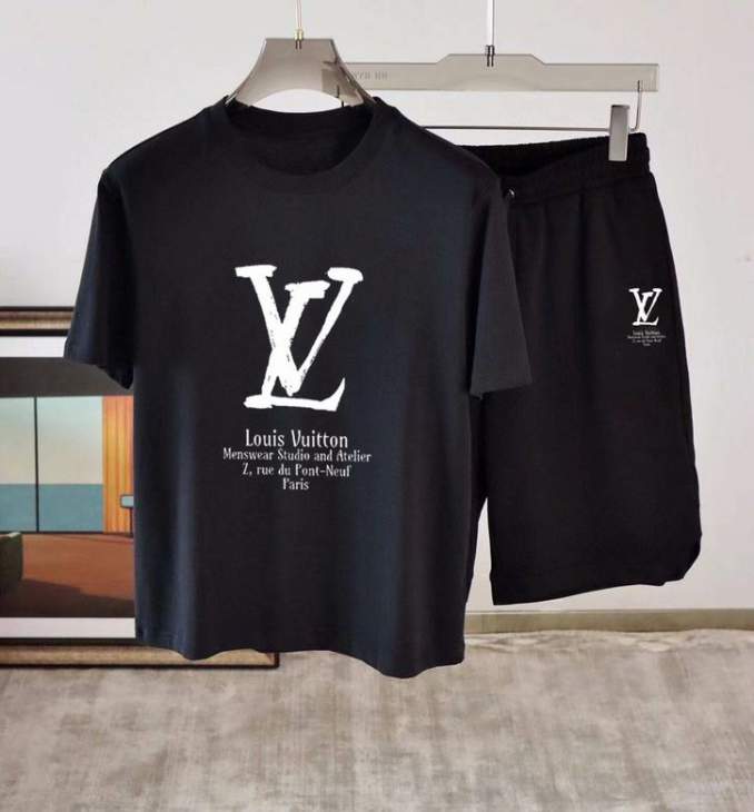 Picture of LV Shirt Pant Suits _SKULVM-5XLkdtn1323617